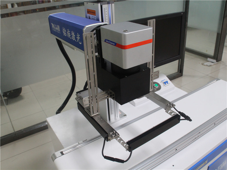 CCD视觉系统（摄像定位）激光打标机(图2)