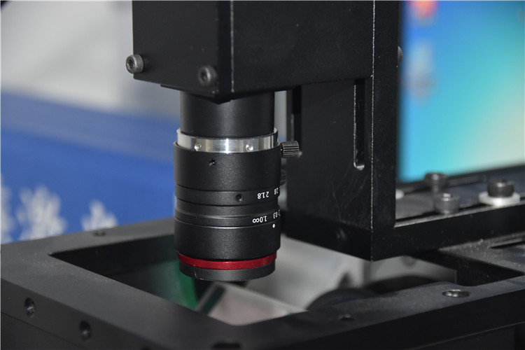 CCD视觉系统（摄像定位）激光打标机(图4)